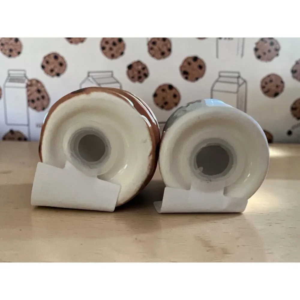 Cracker Barrel Milk And Cookies Salt And Pepper Shakers Holiday 2025 Christmas